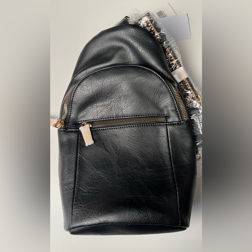 Crossbody faux leather, adjustable guitar strap in 3 color, price for each bag.